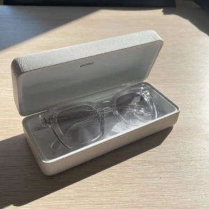 Chimi solglasögon  - Använda fåtal gånger, i jätte bra skick! Färg: clear (köparen står för frakten)💗