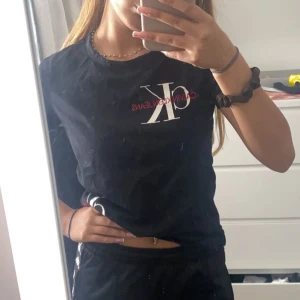 Calvin Klein - Säljer denna fina tröjan från calvin Klein💕