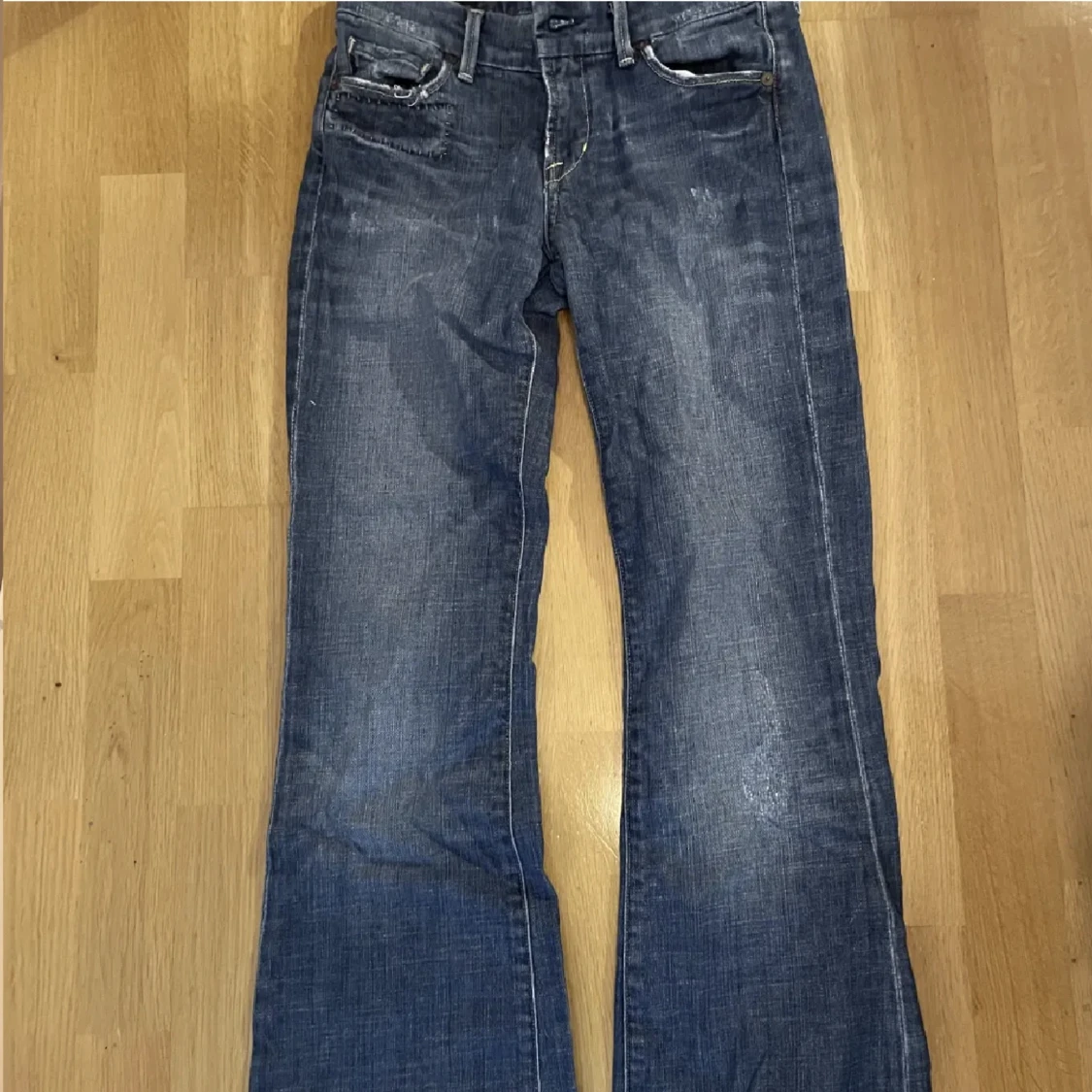 Snygga lågmidjade jeans - 91