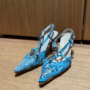 Y2K heels  - Cute heels 