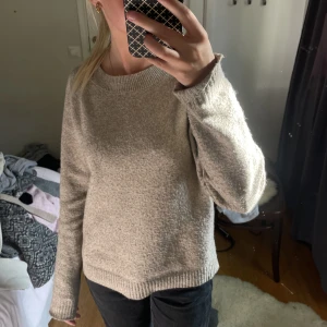 Stickad Tröja - super skön basic stickad tröja! 