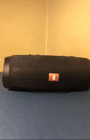 JBL högtalare  - Funkar som ny 
