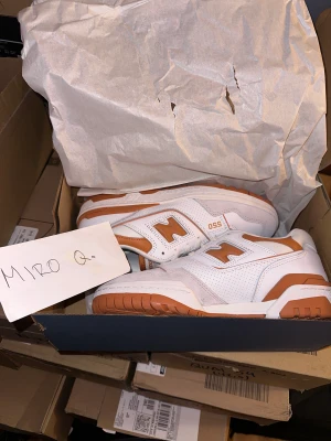 New Balance 550 - Help nya, 100% äkta original låda och kvitto finns 