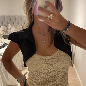 Bolero  - Snygg bolero, ny skick