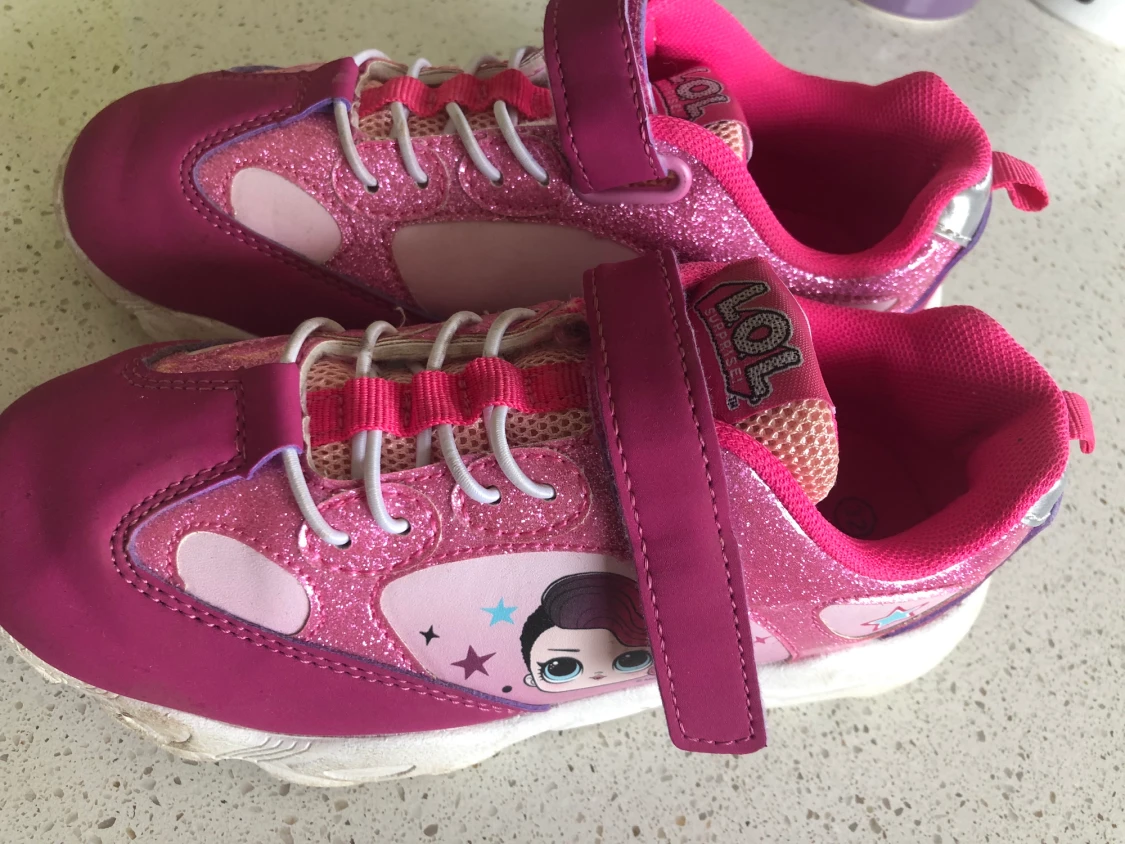 L.O.L surprise skor - 90