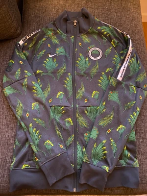 Nike Nigeria träningströja  - I bra skick  Slim fit passform