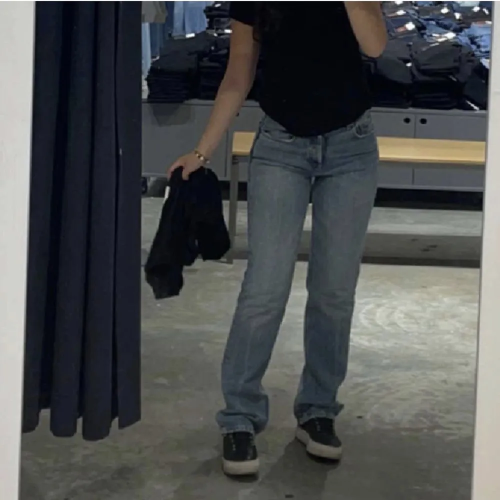 Mid rise jeans! Storlek 36. Jeans & Byxor.