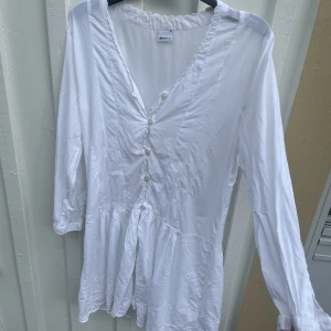 Klänning  - Klänning, knappar hela vägen💕