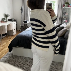 Stickad tröja  - Stickad tröja från veromoda, använd en gång