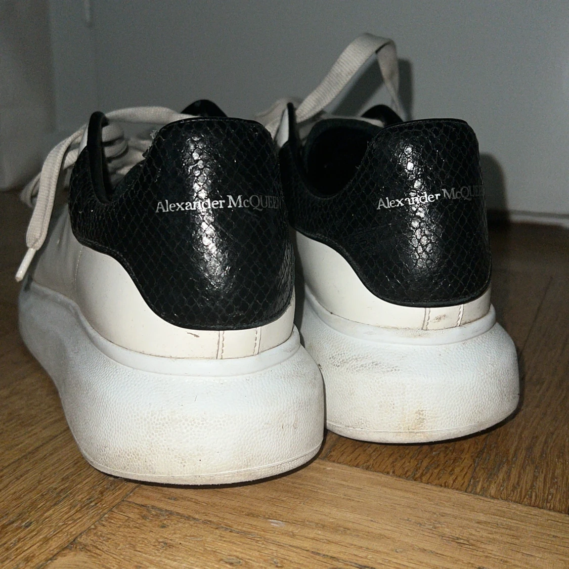 ALEXANDER MCQUEEN - 90