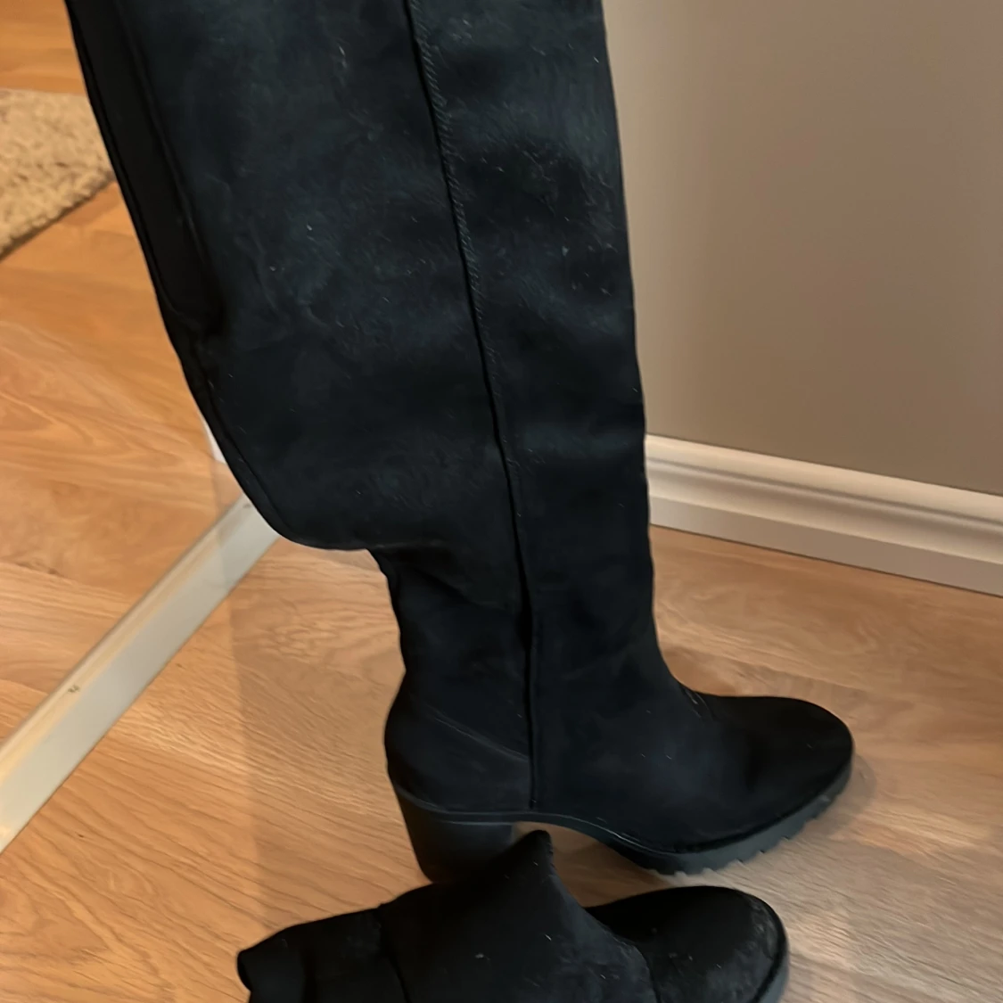 Knähöga stövlar  - 90