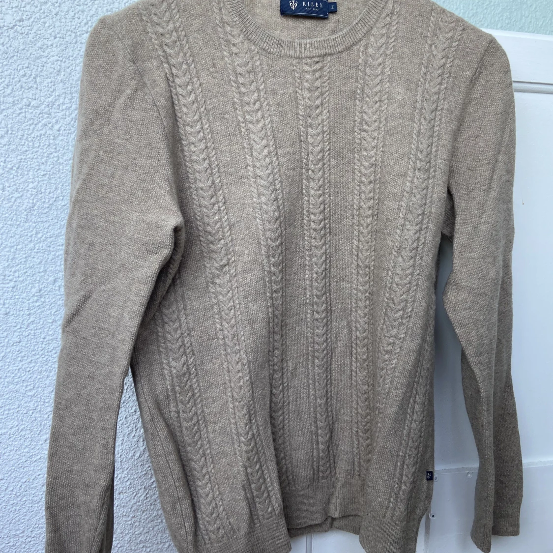 Stickad tröja från Riley - 90