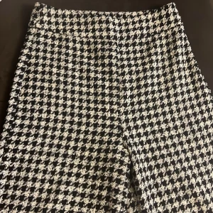 Culotte byxa från Gina tricot - Aldrig använd. Strl 36. 