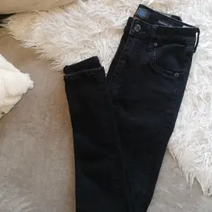 Svarta CROCKER jeans stl 26/30
