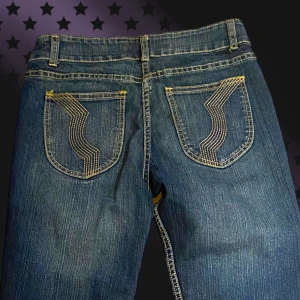 Blåa mom jeans - Jeans i storlek M