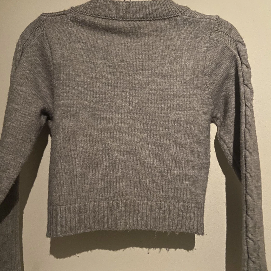 Stickad v neck tröja - 91