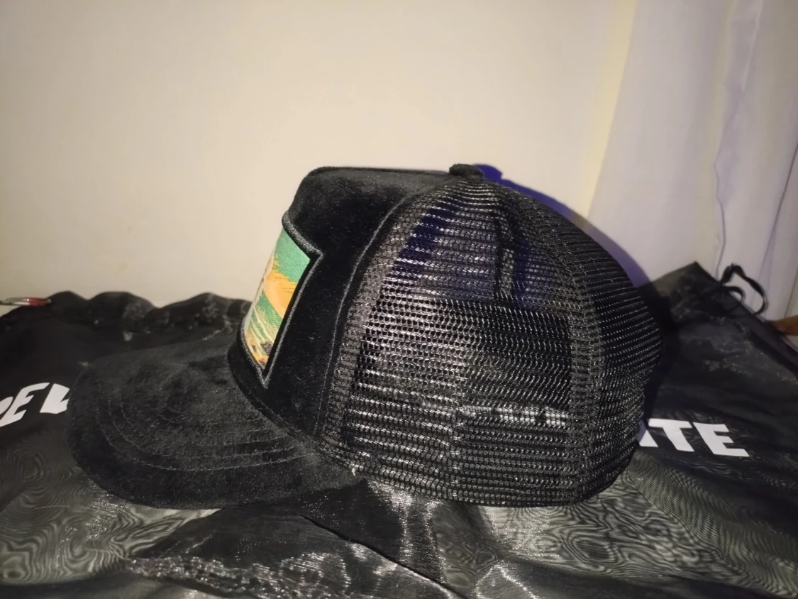 Revenite velvet keps  - 90