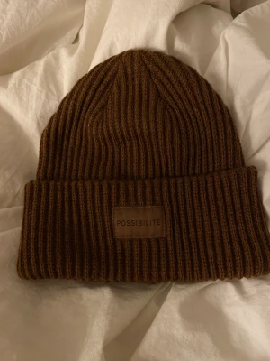 Mössa - Jätte mysig mössa från hm! Sparsamt använd!💗