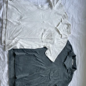 A days march frotté tröjor - Säljer nu mina a days march tröjor som jag nästan aldrig använt. Dem är i grymt skick!