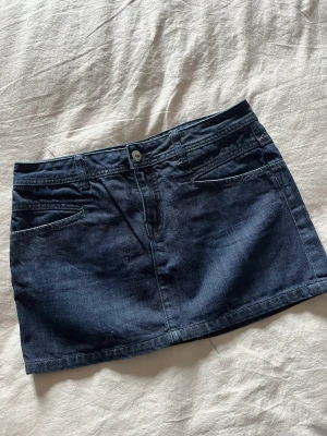 Vintage crocker kjol - Storlek 164/xs på en kjol ifrån märket crocker💗 skriv gärna om du har frågor🫶🏼