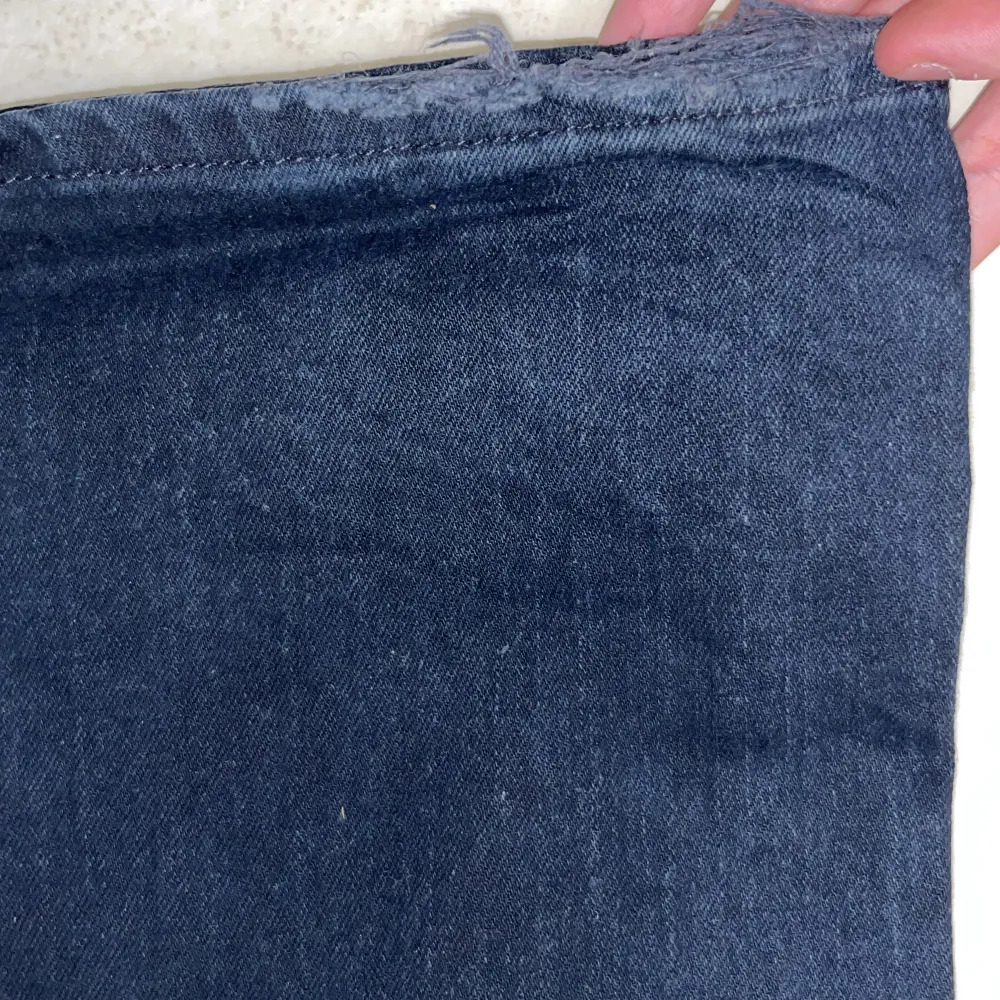Flared Levi jeans Bra cond med lite heel bite. Jeans & Byxor.