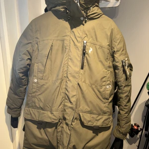 Peak performance  - Mycket varm jacka i mycket fint skick