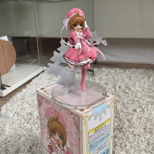 Cardcaptor sakura figur - En figur av cardcaptor sakura jätte bra skick, lådan kommer med. Köpt för 350 i Australien, pris kan absolut diskuteras 