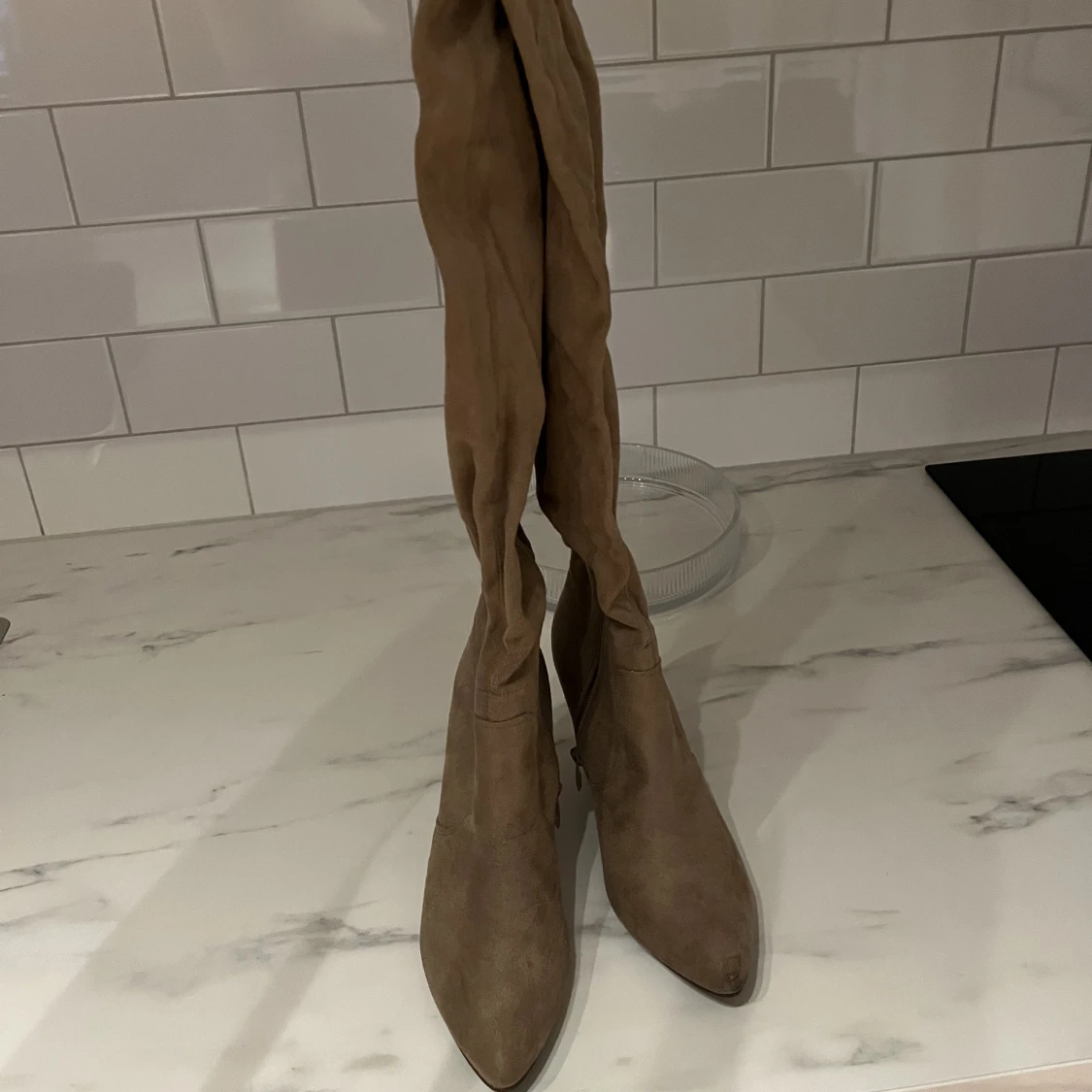 Knähöga stövletter - 90