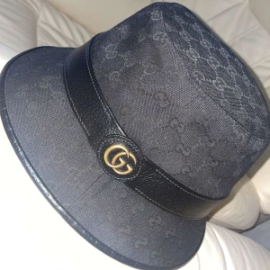 Gucci hatt - Äkta gucci hatt Mycket bra skick Kostar 5000kr i affär