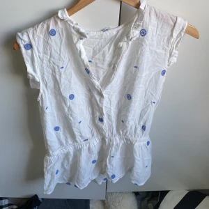 Blus - En jätte fin blus från other stories!💓