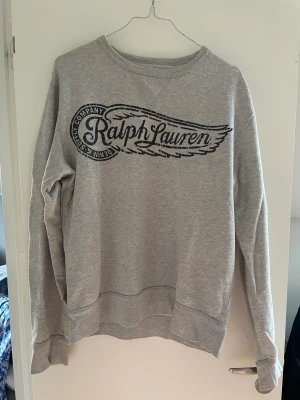 Ralph Lauren sweatshirt - Grå Denim & Supply sweatshirt.  Köpt på herravdelningen. 