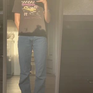 Retro t-shirt - En fin t-shirt med vintage stil. Skönt material.