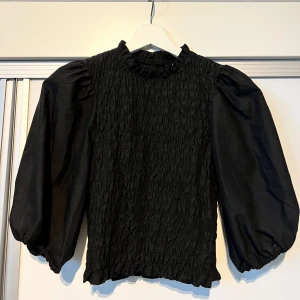 Topp - Croppad topp, använd ett fåtal gånger