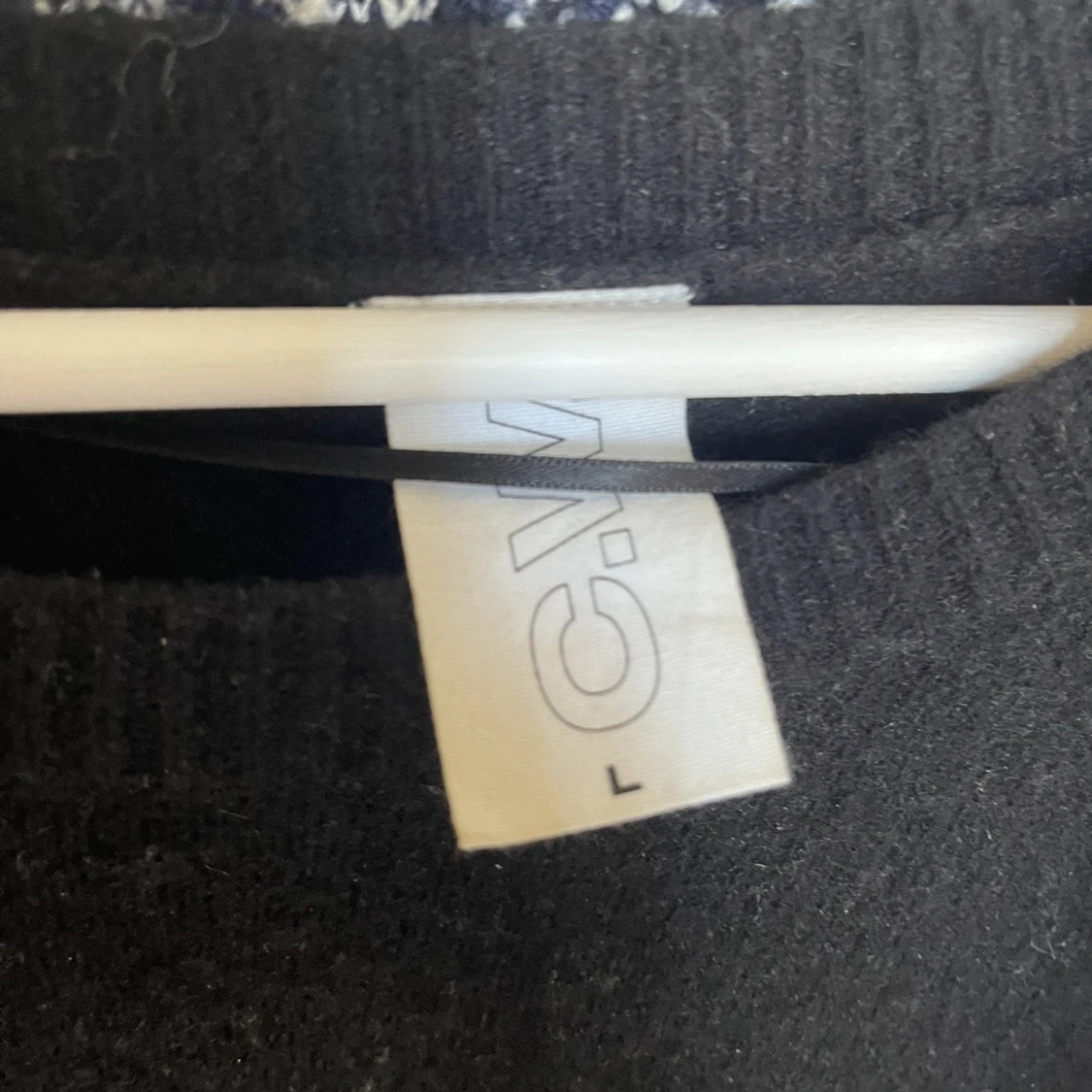 Stickad tröja  - 91