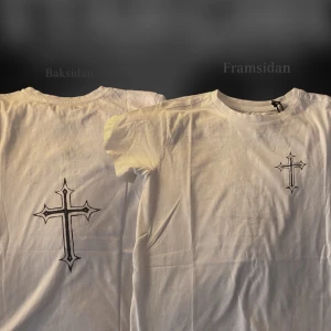 Cross shirt!  - Paxad! <3
