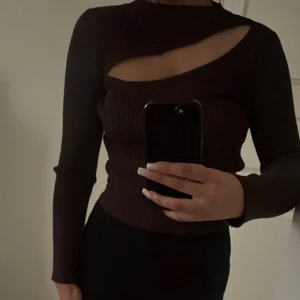 Stickad brun tröja - Snygg stickad tröja 