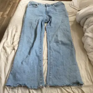 Säljer mina jeans från lager 157 storlek S. Kontakta mig vid köp av flera grejer 