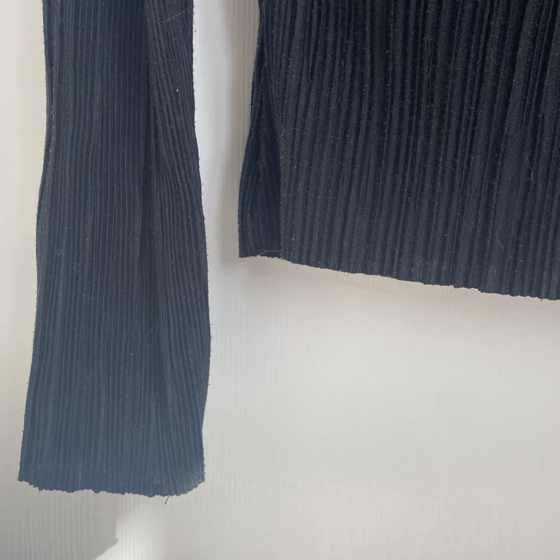 Tight ribbad tröja - 91