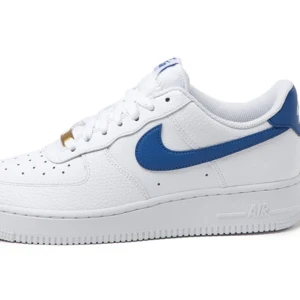 Nike force one  - Söker dessa de kan vara vad som helst. Kan betala dom för 40kr 