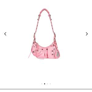 Balenciaga väska rosa, typ nyskick och inga defekter! Ny pris 23 000kr