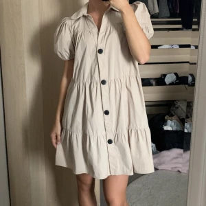 Klänning - Söt klänning, fint skick