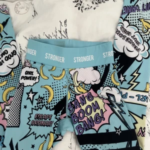 Stronger tights - Stronger tights i väldigt bra skick. 