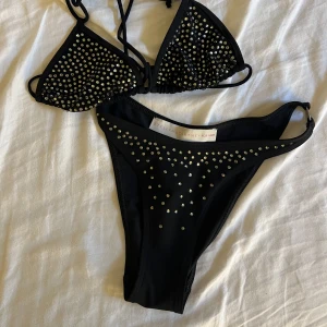   stella McCartney bikini  - !!INTRESSEKOLL!! Intressekoll på denna super fina Stella McCartney bikini i storlek xs/s.  Helt oanvänd!