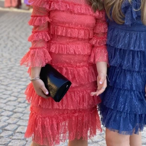 By malina klänning - Säljer denna super fina by malina klänning i nyskick, Endast använd 2 gånger!💕 perfekt till fina tillfällen🙏🏽 as snygg färg!!