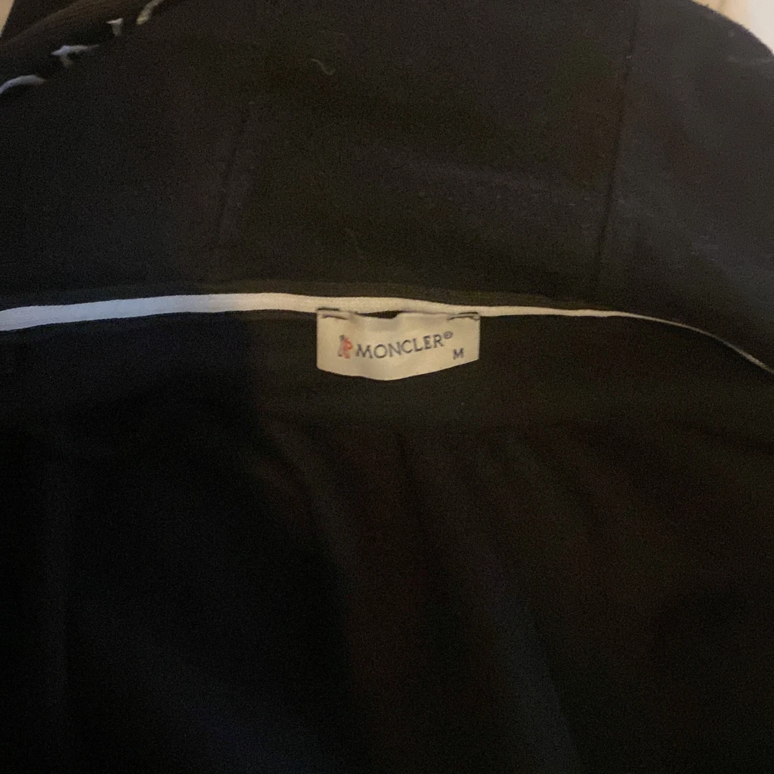 Moncler långtröja  - 91