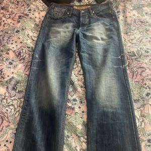 Blåa jeans  - Har ba använt 1 gg
