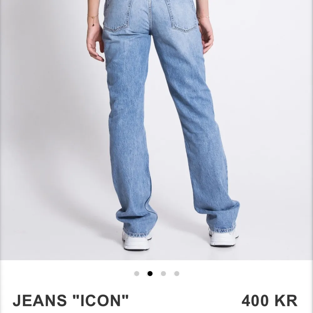 Jeans från lager 157 köpta för 400 i bra skick och använda fåtal gånger kontakta för mer info pris kan diskuteras. Jeans & Byxor.