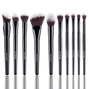 Sminkborstar  - Helt nytt sett med 10 veganska sminkborstar 💞 Helt nya, säljer då jag redan har dessa ☺️Ny pris. 849