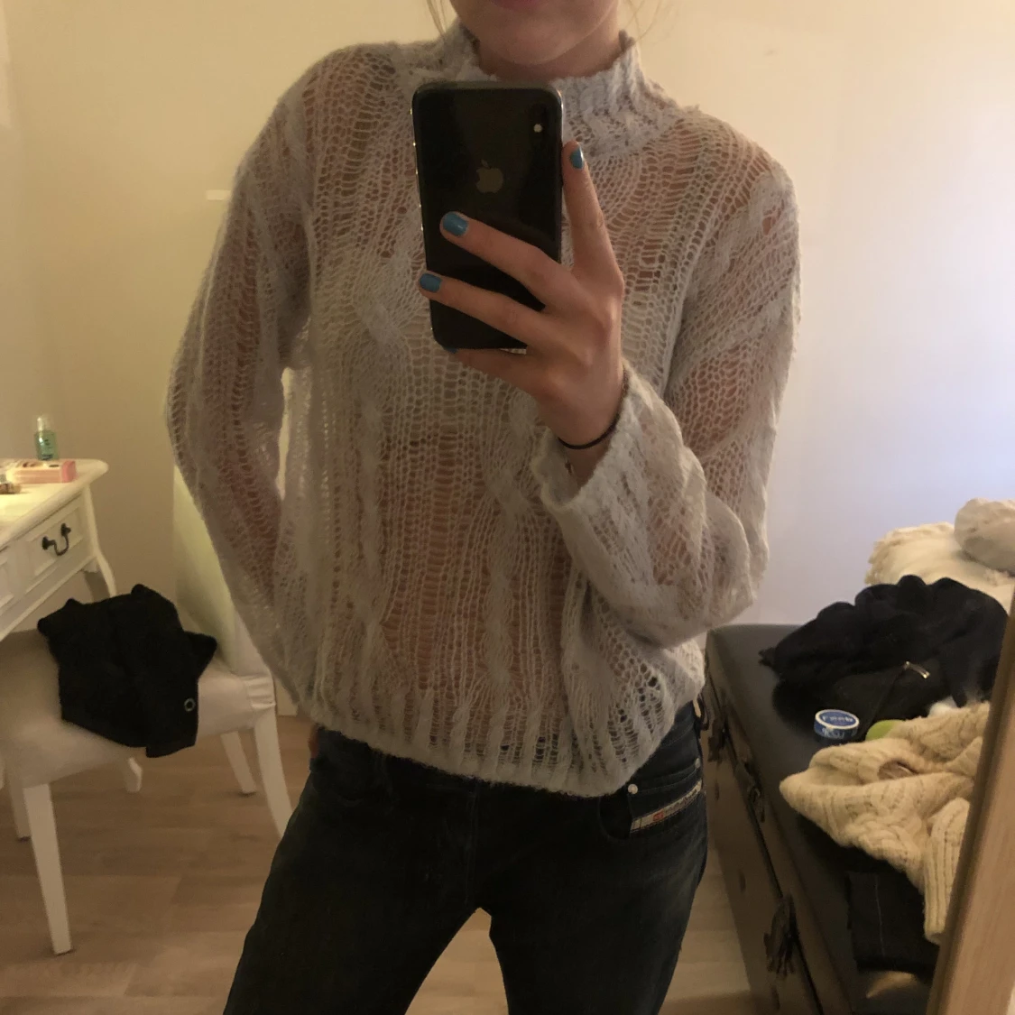 Tunnstickad tröja 