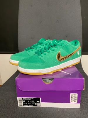 Nike Dunk Low St Patricks - Helt Nya! Storlek 46
